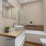 Family In Cracow With Parking, Desk And Bathtub By Renters *