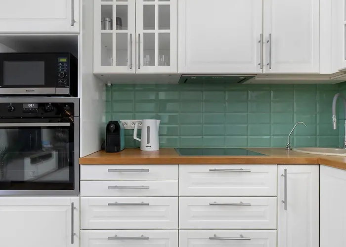 شقة Family In Cracow With Parking, Desk And Bathtub By Renters