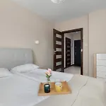 Family In Cracow With Parking, Desk And Bathtub By Renters Kraków